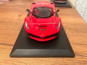 LIMITOVANÝ MODEL Bburago FERRARI , JAKO NOVÉ - 2