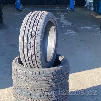 NOVÉ Zimní pneu 315/35 R20  Tracmax - 2