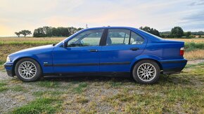 BMW e36 320i sedan M52B20TU - 2