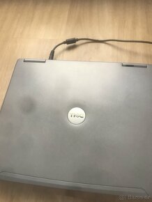 Prodávám legendární notebook Dell Latidute D610 + adaptér - 2