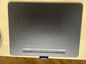 Wacom Intuos M černý - 2