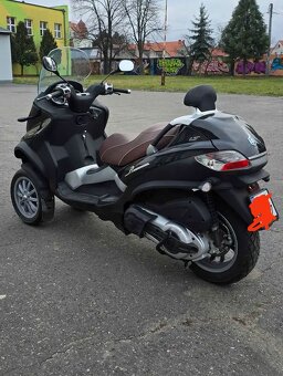 Piaggio mp3 400 - 2