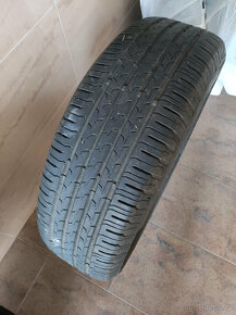 Prodám letní sadu pneu Continental 215/65 R17 - 2