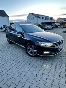 Volkswagen Passat - 2