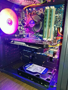 PC Intel i5 3570K, 8GB RAM, ASUS R7 250X 2GB, SSD - 2