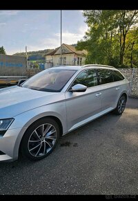 Škoda Superb Laurin & Klement DSG 140 KW 2.0 TDi - 2