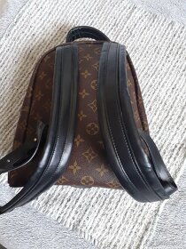 BATŮŽEK LOUIS VUITTON Palm Springs Backpack Monogram Canvas - 2