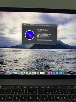 Prodám MacBook Pro 15’’ Touch Bar - 2