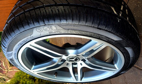 alu R18 5x112, bicolor, Mercedes E, W212, letné pneu 245/40 - 2