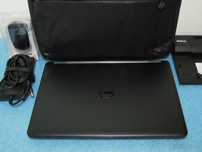 Dell Latitude 5570 15.6 IPS Intel i5-6300u 3GHz 8GB SSD256GB - 2