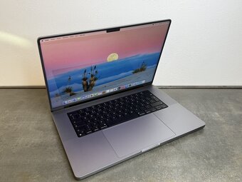 Macbook pro 16" 2021 / 512GB / 16GB / M1 Pro / Space gray - 2