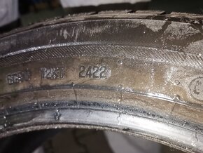 Zimní pneu 235/45 r18 98v - 2