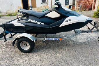 Prodám vodní skútr sea doo Spark 3-up - 2