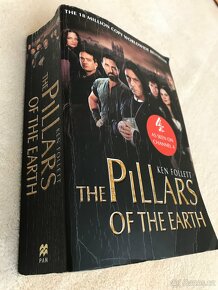 The Pillars of the Earth  Ken Follett - 2