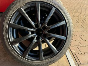 Alu pneu Tesla zimní 245/45/R19 - 2