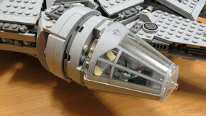 LEGO 7965 Millennium Falcon - 2