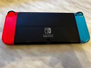 Nintendo Switch OLED - TOP STAV + veškeré příslušenství - 2