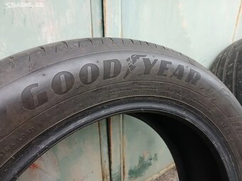 4x letni goodyear 215/55 R17, vzorek 4,5mm - 2