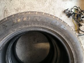 Zimní gumi Dunlop 255/55r18 - 2