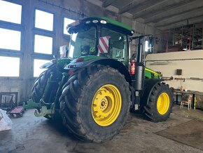 John deere 8335R - 2