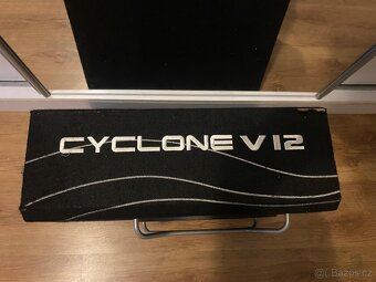 Subwoofer cyclone v12 - 2