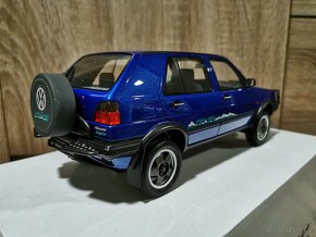 Volkswagen Golf Country Ottomobile 1:18 - 2