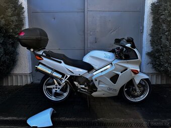 Honda VFR 800 1999 - 2