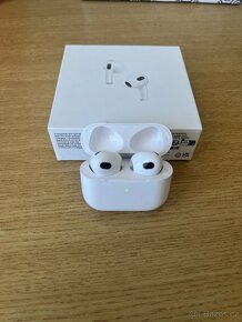 Apple AirPods ( 3. generace ) - 2