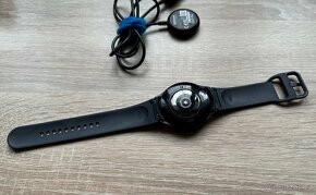 Samsung Galaxy Watch 5 44mm GPS Grafitové černé, kryt - 2