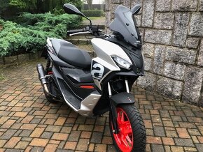 Aprilia SR GT 200 Sport - 2