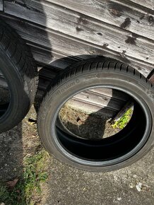 Prodám zimní pneu Barum 235/45R18 - 2