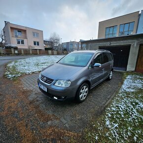 Volkswagen Touran 2.0 TDI 7 mist - 2