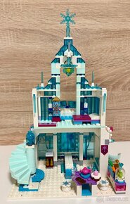 Lego Disney Frozen 41148 Elsa a její kouzelný ledový palác - 2