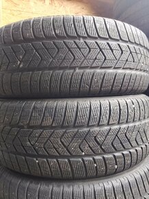 235/60/18 107h Pirelli - zimní pneu 4ks - 2