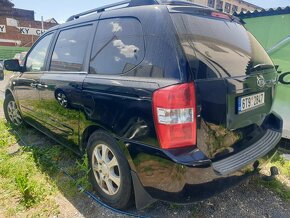 Kia Carnival 2.8CRDI vůz na opravu nebo na díly Praha10 - 2