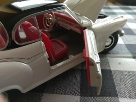 1:18 Borgward Isabella od Revell - 2