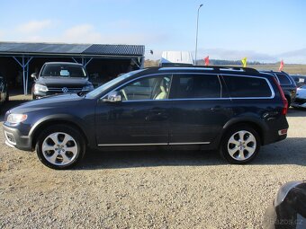 VOLVO XC70 2,4D5 Geartronic AWD 151kw bez koroze 2011 - 2