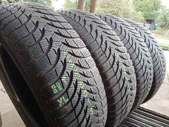 Zimní pneu 4kusy 185/60/15 vzorek 90% MICHELIN - dobírka - 2