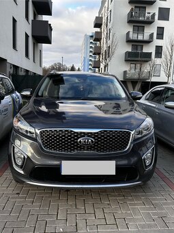 Prodám Kia Sorento 2016, šedá barva - 2