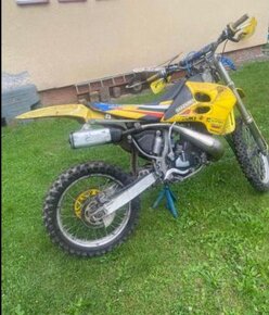 Suzuki rm 250 - 2