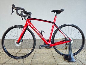 Silniční kolo Trek Domane SL6 Gen3 2022 - 2