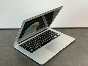 MacBook Air 13" 2015 i5 / 4GB / 128GB SSD - DPH - 2