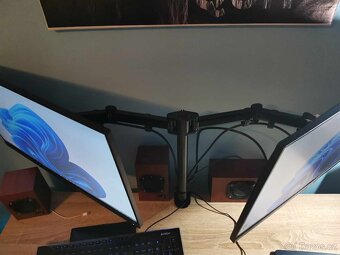 2x 27" Philips + držák na stůl - 2