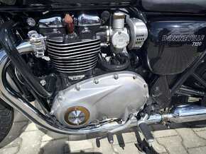 Triumph Bonneville T120 - 2