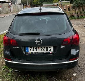 Opel Astra 2012 - 2