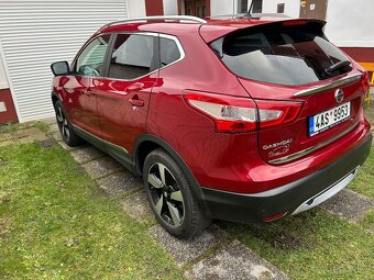 Nissan Qashqai 1.6 benzín - 2