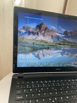 Prodám starší dotykový herní notebook Acer Aspire V7-582 - 2