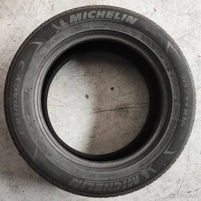 Zachovalé pneu Michelin 215/55 R16 93V (2ks) - 2