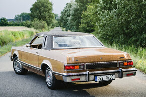 Mercury Monarch 2-Door sedan Ghia 1975 V8 4,9L - 2