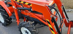 Malotraktor Kubota GL 25 s čelním nakladačem - 2